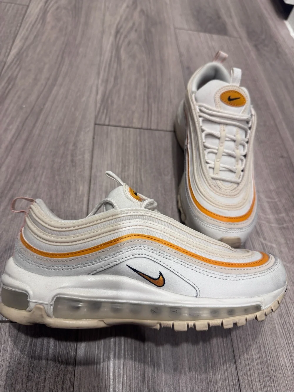 Nike Women’s Sneakers in White and Mustard Yellow